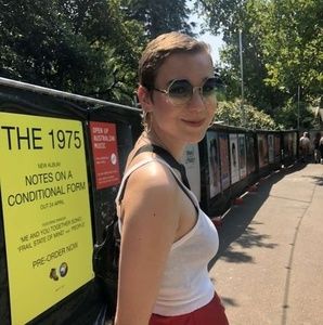 Meet your Posher, Danielle